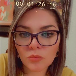 Meet your Posher, Sandra